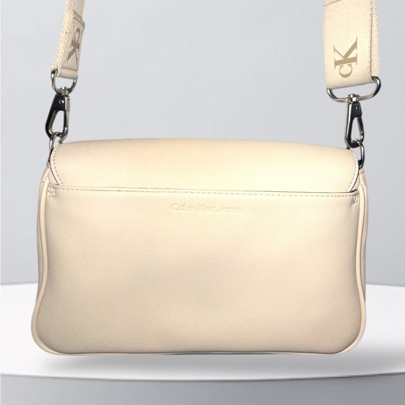 🤍Calvin Klein CK Logo Strap Flap Crossbody Bag Beige Minimalist Athleisure - Picture 5 of 9